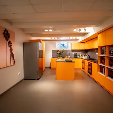 Banana's Camp Vandrerhjem *